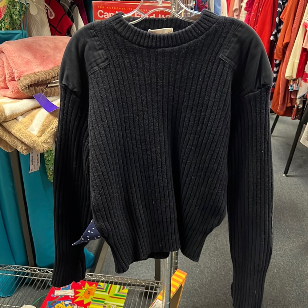 💜Boys Wool Blue Sweater Size XL